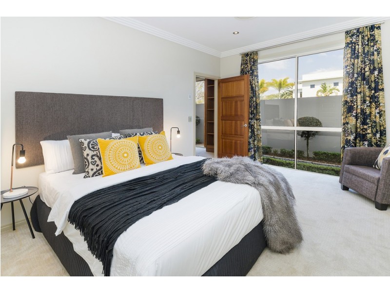 2510 Cressbrook Drive, Hope Island QLD 4212