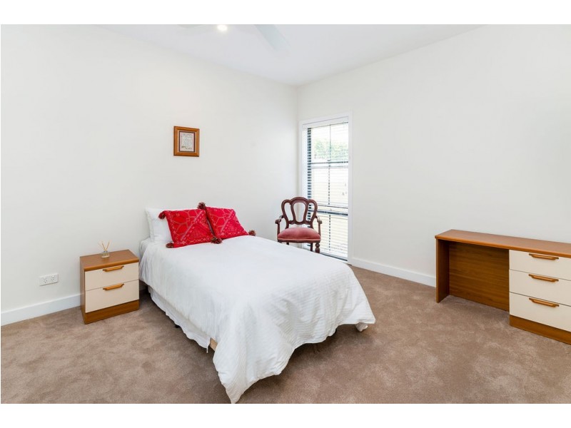 3298 Palladian Drive, Hope Island QLD 4212