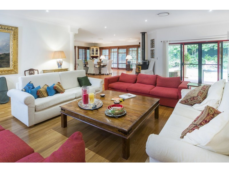 3152 Riverleigh Drive, Hope Island QLD 4212