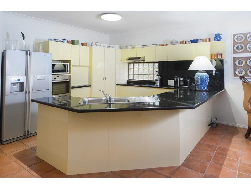 3152 Riverleigh Drive, Hope Island QLD 4212