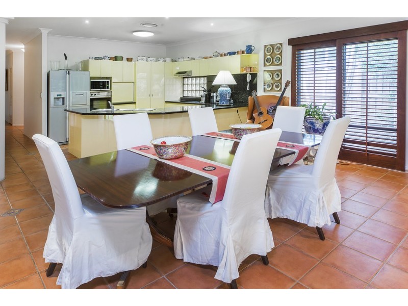 3152 Riverleigh Drive, Hope Island QLD 4212