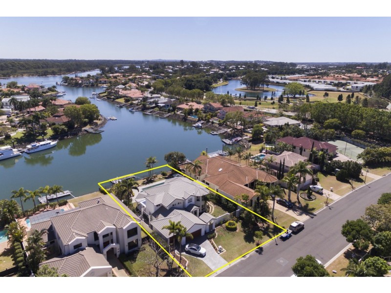 1055 Rosebank Way West, Hope Island QLD 4212