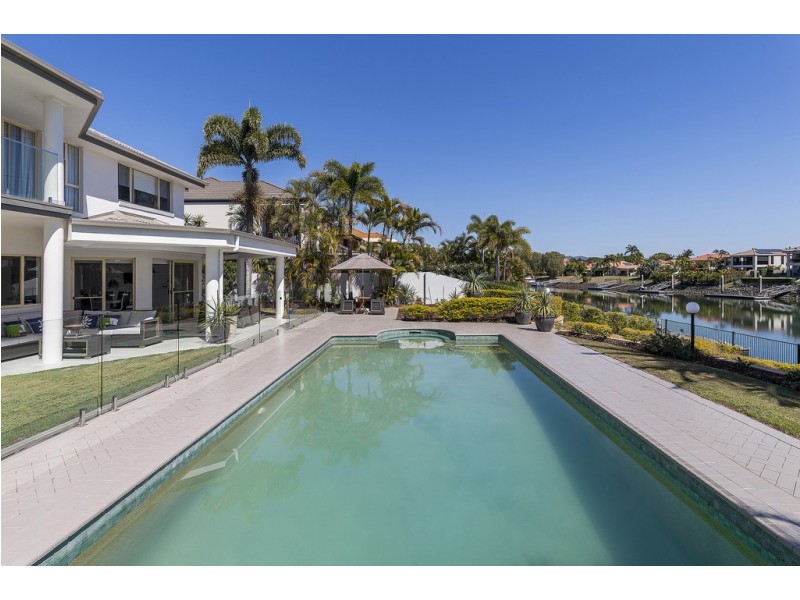 1055 Rosebank Way West, Hope Island QLD 4212