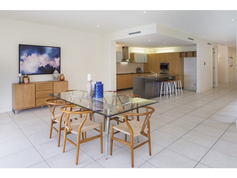 1504 Rosebank Way, Hope Island QLD 4212