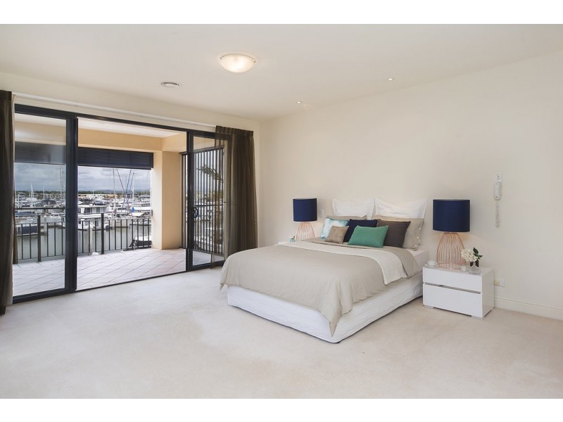 1504 Rosebank Way, Hope Island QLD 4212