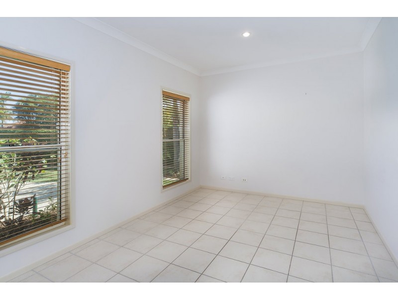 1028 Rosebank Way, Hope Island QLD 4212