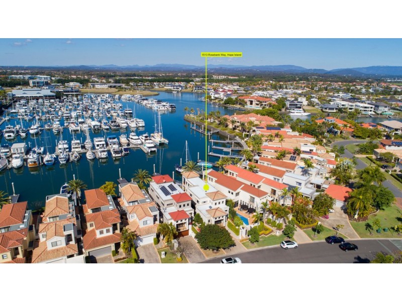 1513 Rosebank Way West, Hope Island QLD 4212
