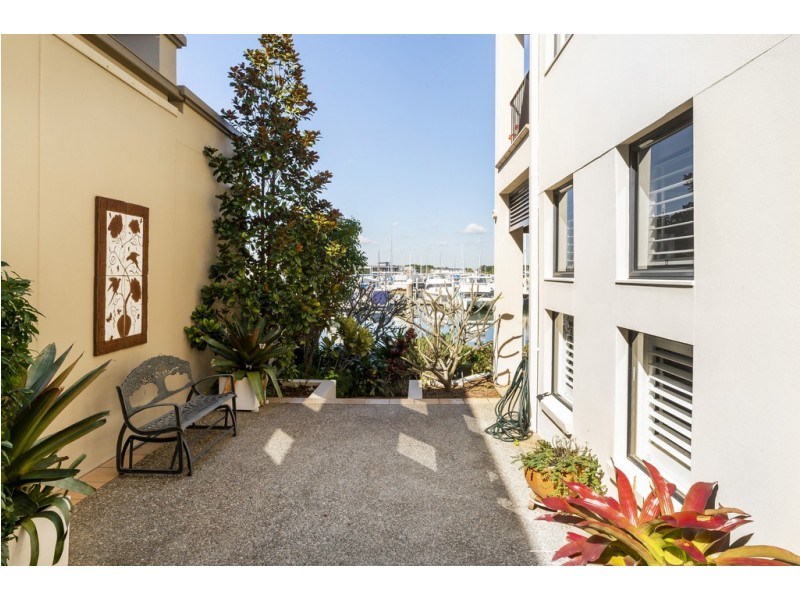 1513 Rosebank Way West, Hope Island QLD 4212