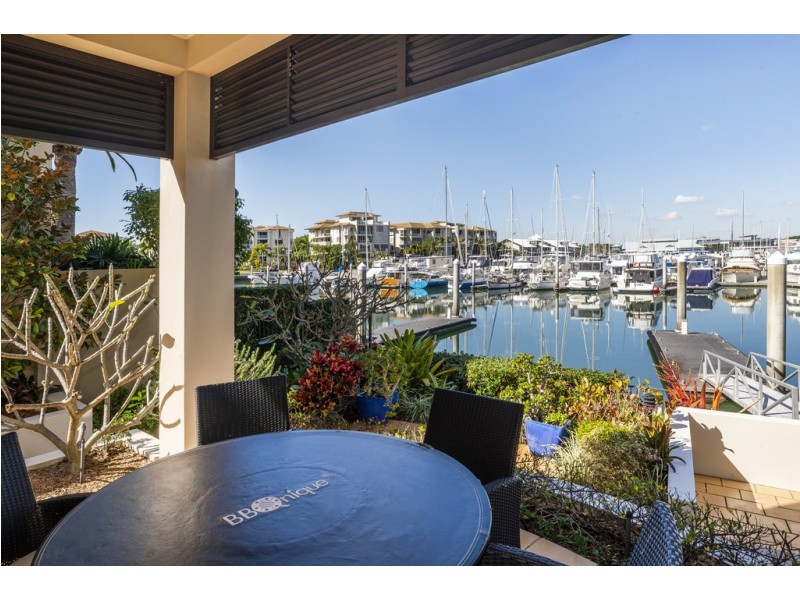 1513 Rosebank Way West, Hope Island QLD 4212