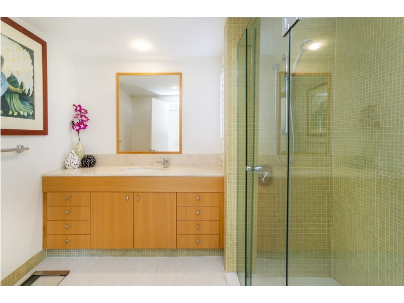 1513 Rosebank Way West, Hope Island QLD 4212