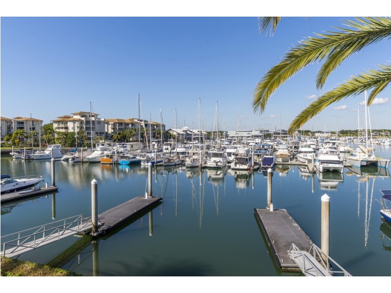 1513 Rosebank Way West, Hope Island QLD 4212