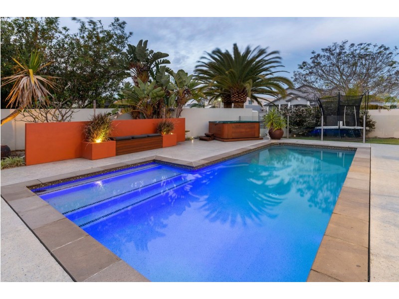 2843 Wylarah Way, Hope Island QLD 4212