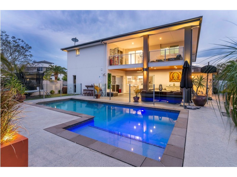 2843 Wylarah Way, Hope Island QLD 4212