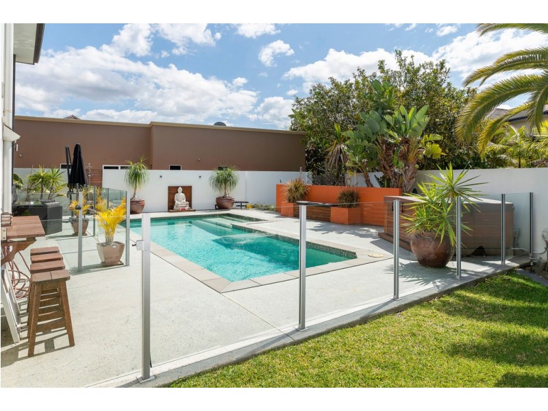 2843 Wylarah Way, Hope Island QLD 4212