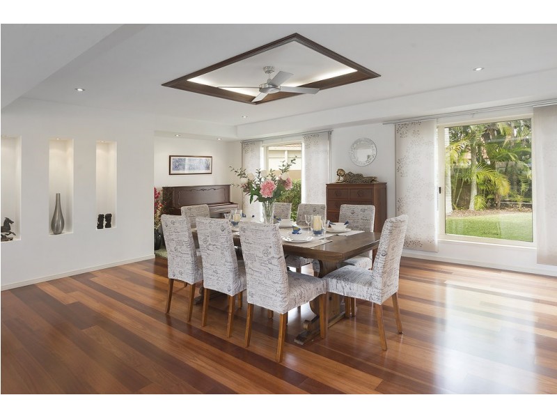 1076 Killymoon Drive, Hope Island QLD 4212