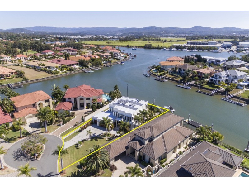 2150 Beaufort Way, Hope Island QLD 4212