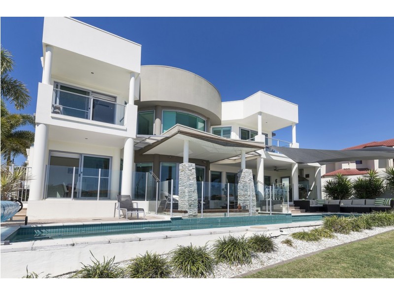 2150 Beaufort Way, Hope Island QLD 4212