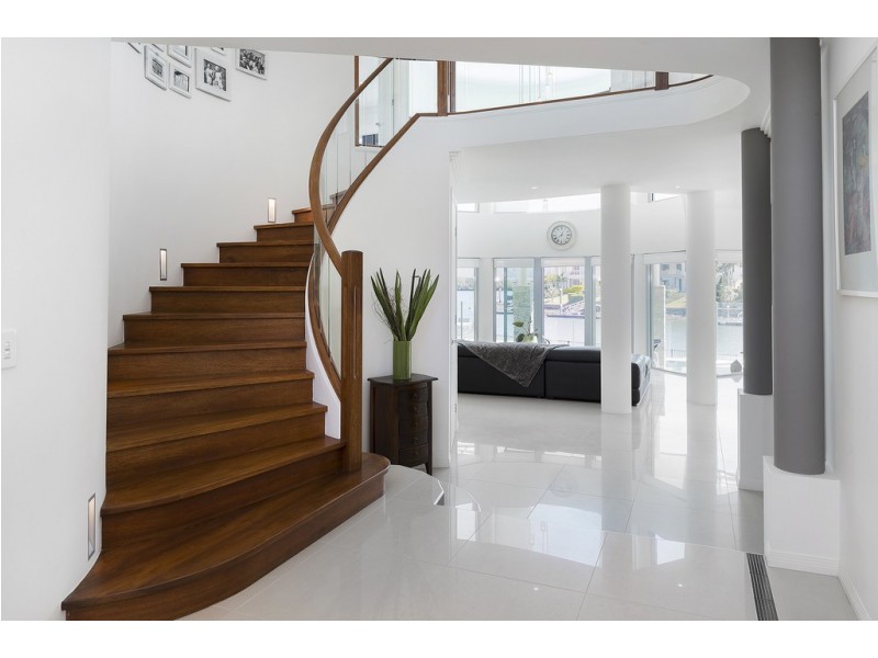2150 Beaufort Way, Hope Island QLD 4212