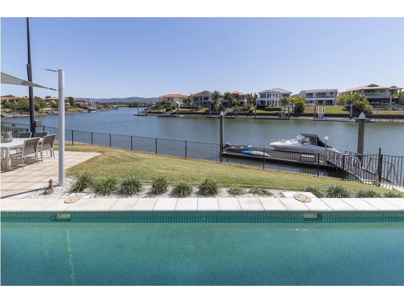 2150 Beaufort Way, Hope Island QLD 4212