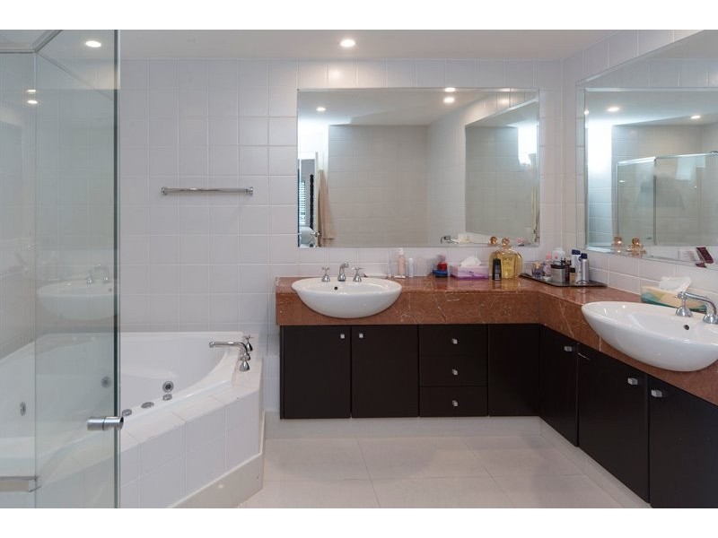 3212 Palladian Drive, Hope Island QLD 4212