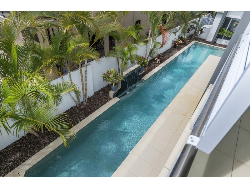 2342 Cressbrook Drive, Hope Island QLD 4212