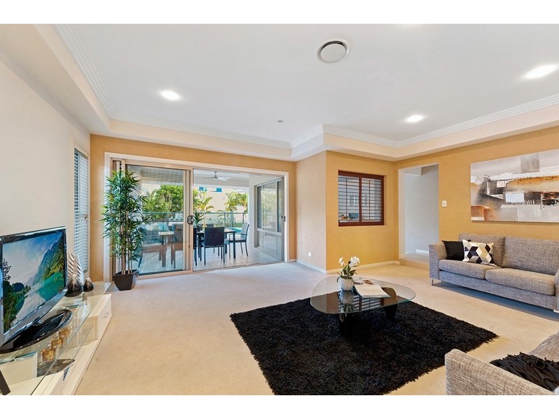 2559 Cressbrook Drive, Hope Island QLD 4212