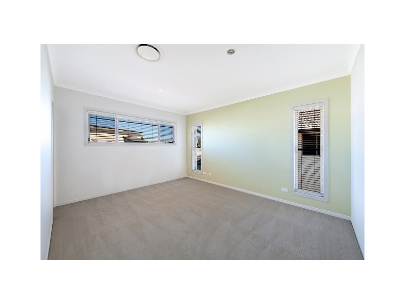 2559 Cressbrook Drive, Hope Island QLD 4212