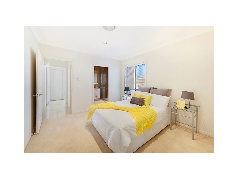 2559 Cressbrook Drive, Hope Island QLD 4212