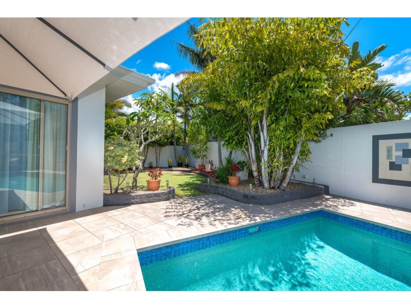 1678 Riverdale Drive, Hope Island QLD 4212