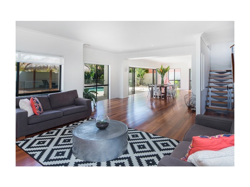 1650 Riverdale Drive, Hope Island QLD 4212