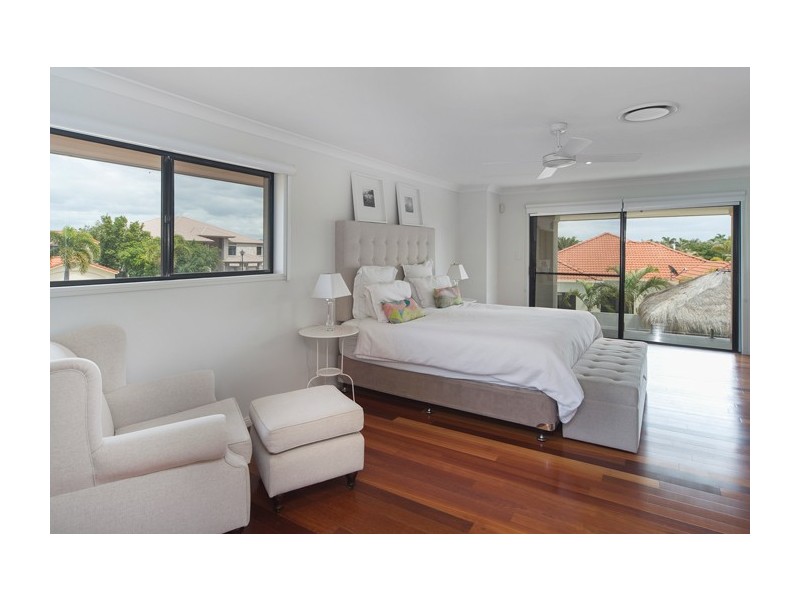 1650 Riverdale Drive, Hope Island QLD 4212