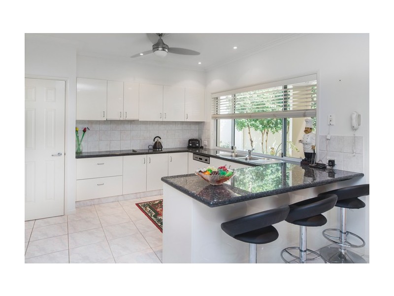 1622 Riverdale Drive, Hope Island QLD 4212