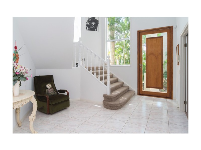 1622 Riverdale Drive, Hope Island QLD 4212