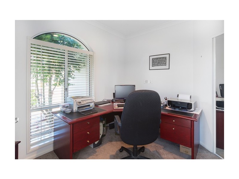 1622 Riverdale Drive, Hope Island QLD 4212