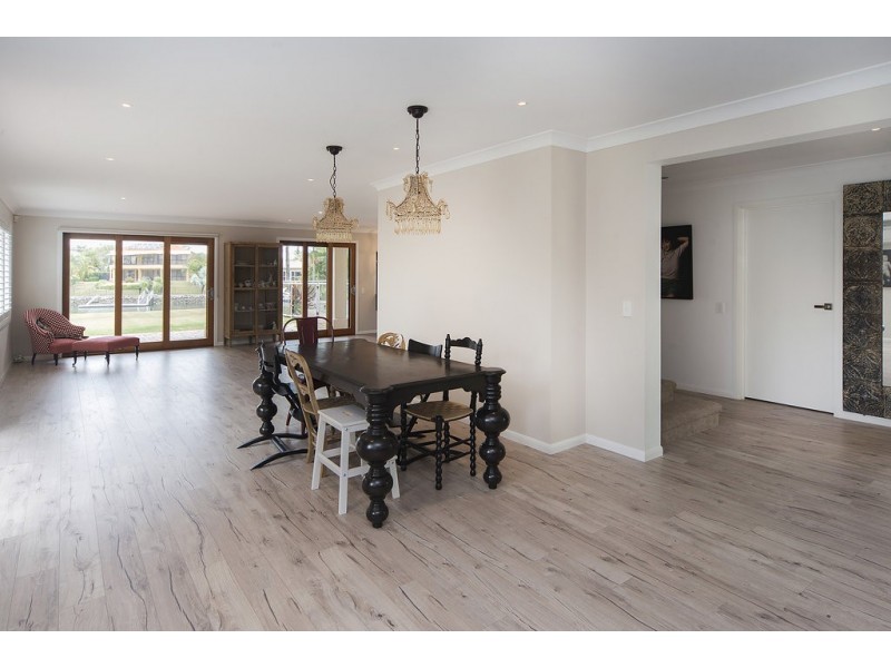 1071 Killymoon Drive, Hope Island QLD 4212