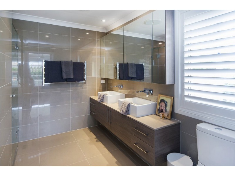 1071 Killymoon Drive, Hope Island QLD 4212