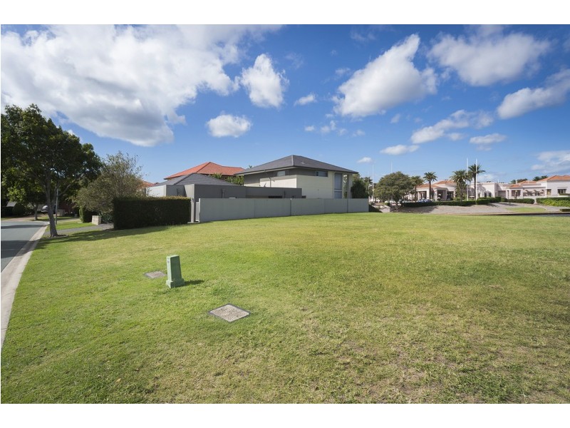 6183 Bolsena Circuit, Hope Island QLD 4212