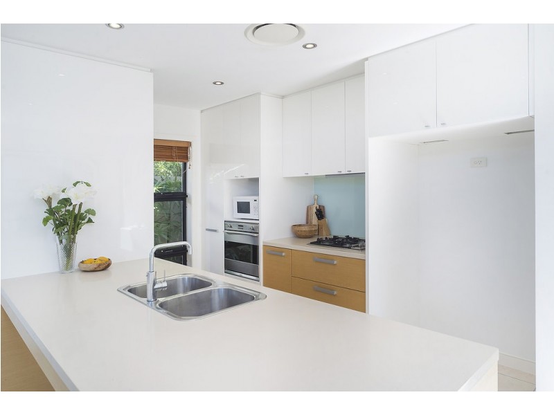 6142 Bolsena Circuit, Hope Island QLD 4212