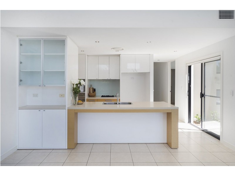 6142 Bolsena Circuit, Hope Island QLD 4212