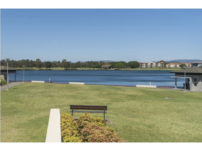 6142 Bolsena Circuit, Hope Island QLD 4212