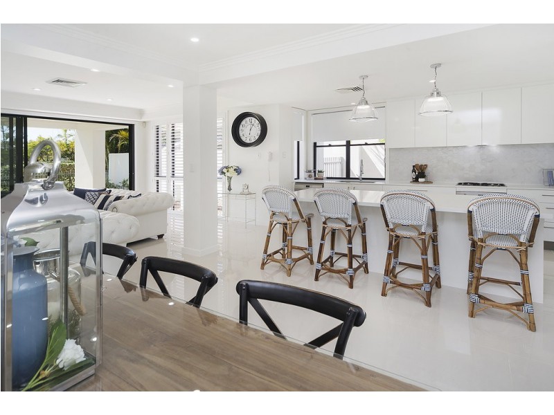 6157 Bolsena Circuit, Hope Island QLD 4212