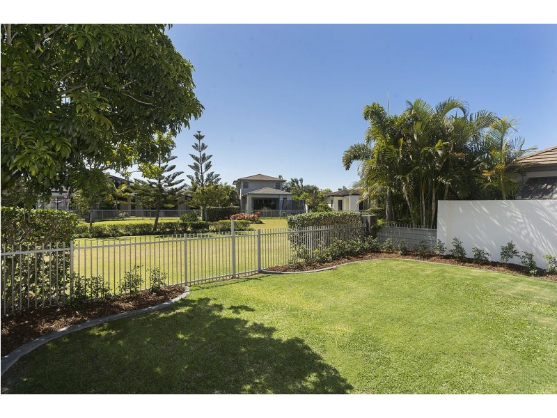 6157 Bolsena Circuit, Hope Island QLD 4212