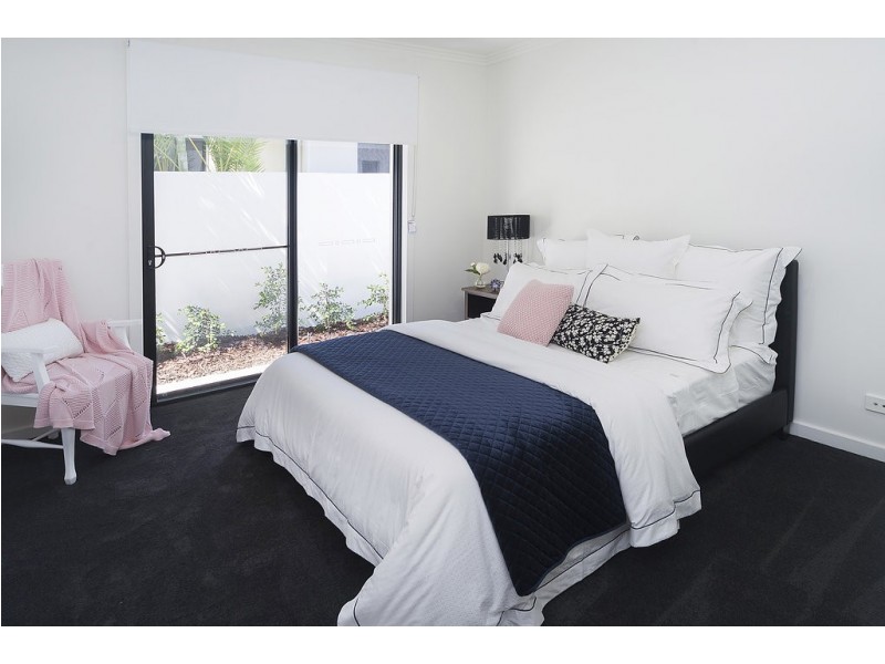 6157 Bolsena Circuit, Hope Island QLD 4212