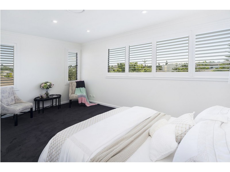 6157 Bolsena Circuit, Hope Island QLD 4212
