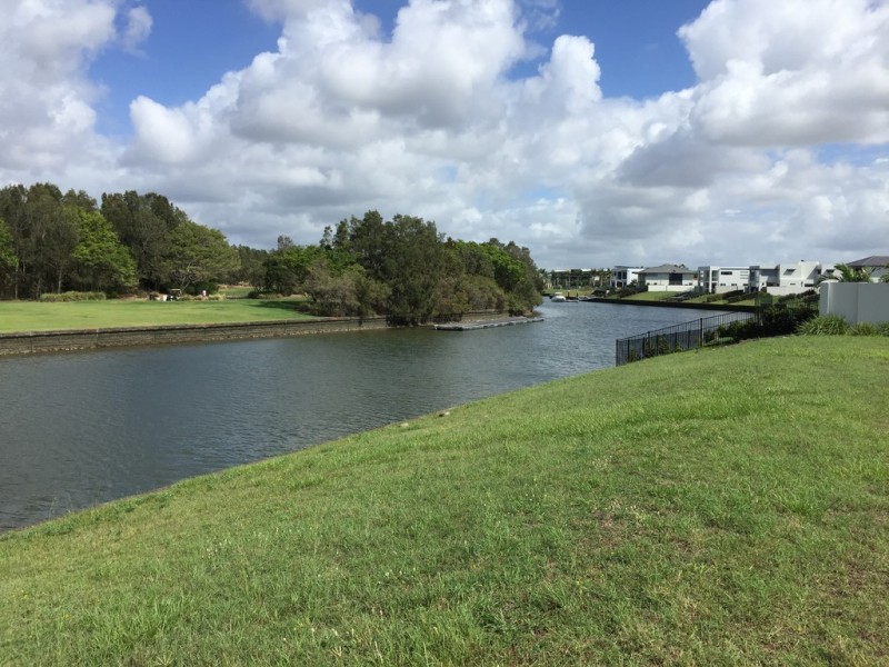 7625 Fairway Boulevard, Hope Island QLD 4212