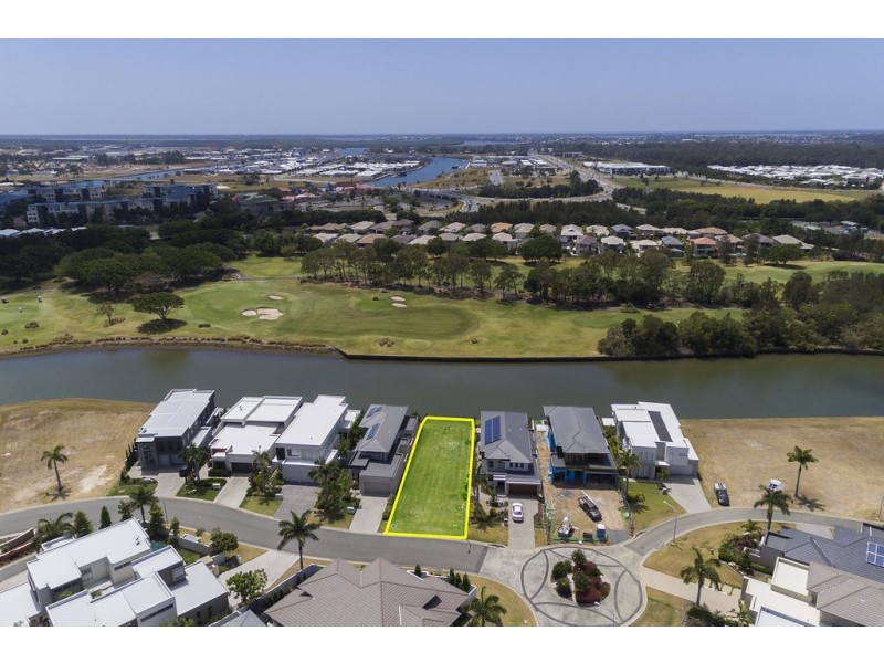 7646 Fairway Boulevard, Hope Island QLD 4212