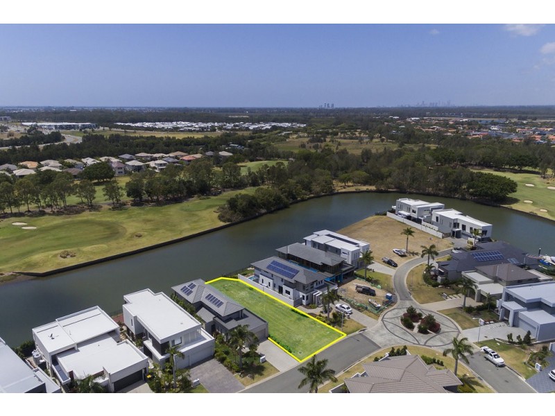 7646 Fairway Boulevard, Hope Island QLD 4212