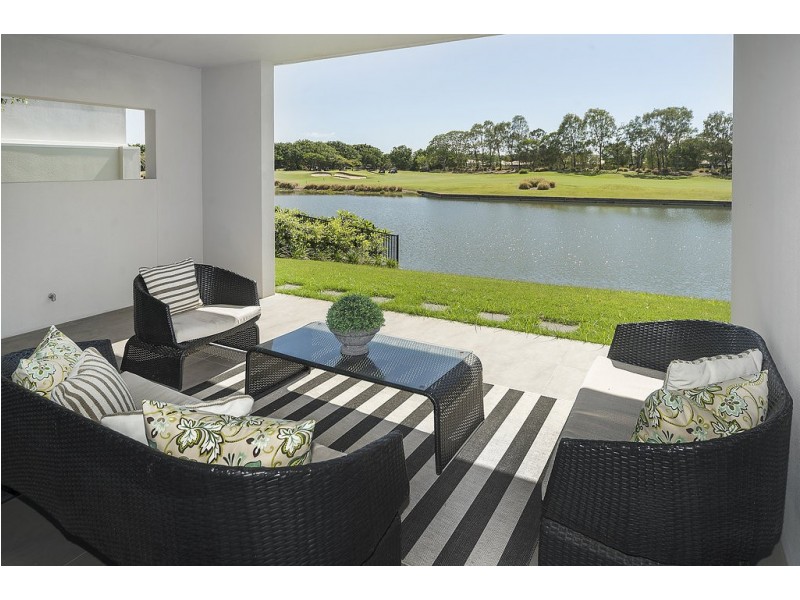 7647 Fairway Boulevard, Hope Island QLD 4212