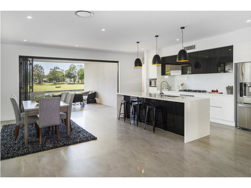 7647 Fairway Boulevard, Hope Island QLD 4212