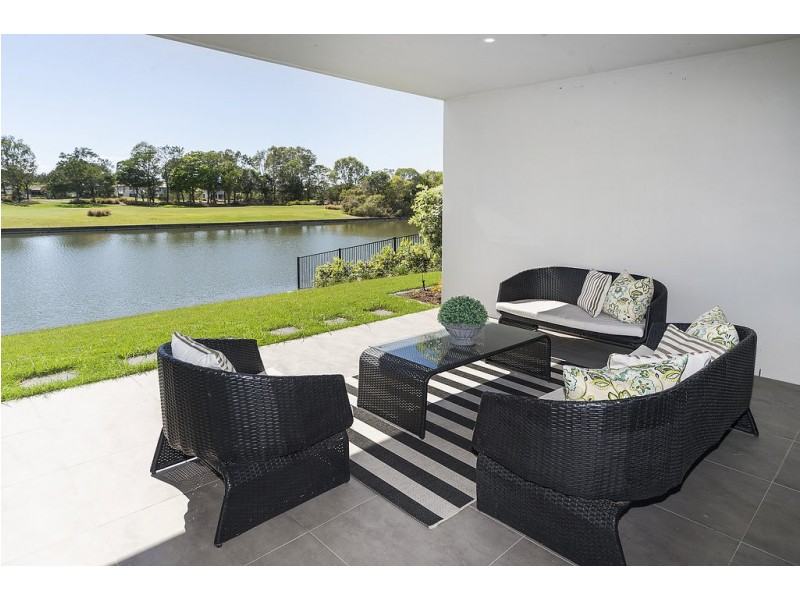 7647 Fairway Boulevard, Hope Island QLD 4212